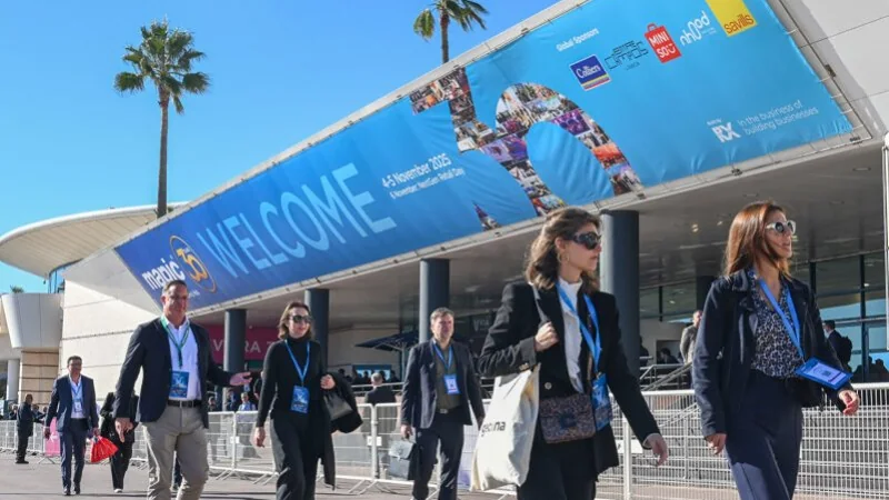 Yacht charter for MAPIC - Cannes