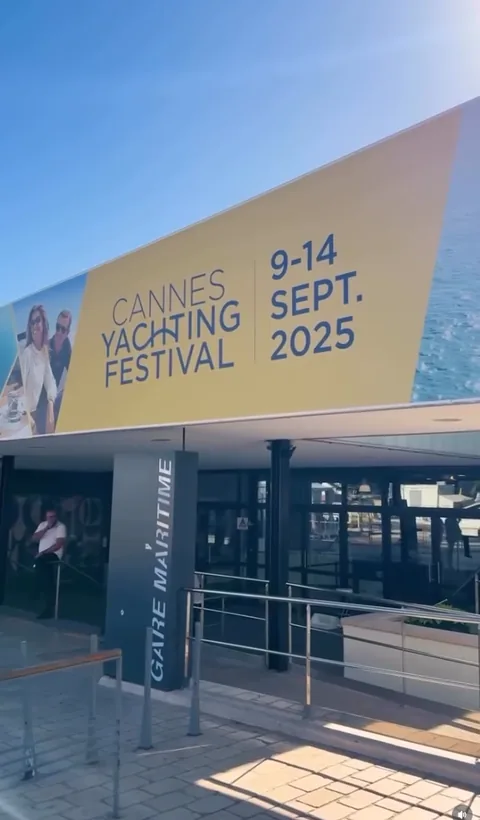 Client memory 2 aboard our yacht in Cannes