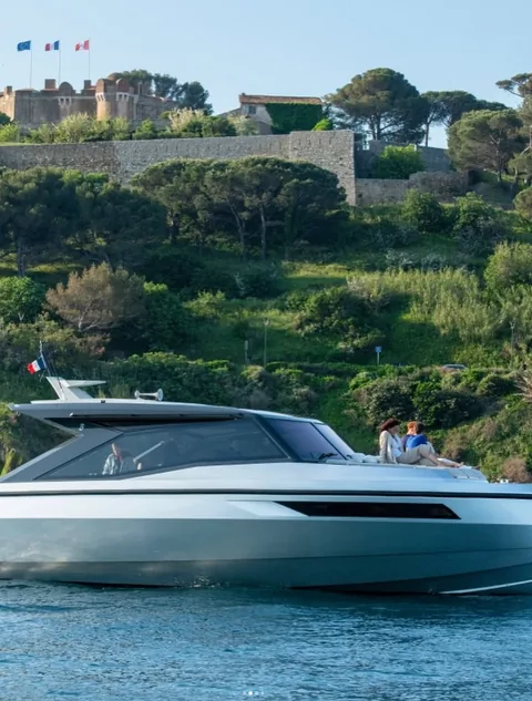 Client memory 10 aboard our yacht in Cannes