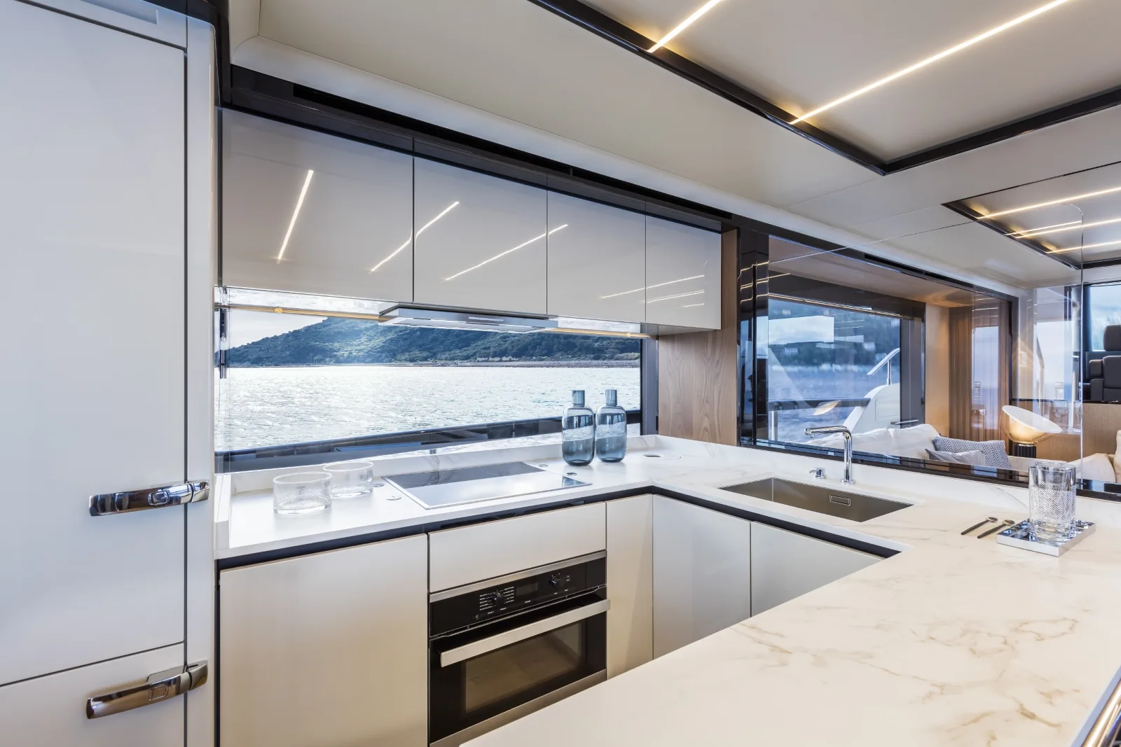 A4A - photo 24 yacht charter Cannes