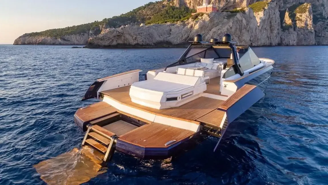 Absolem - photo 1 yacht charter Cannes