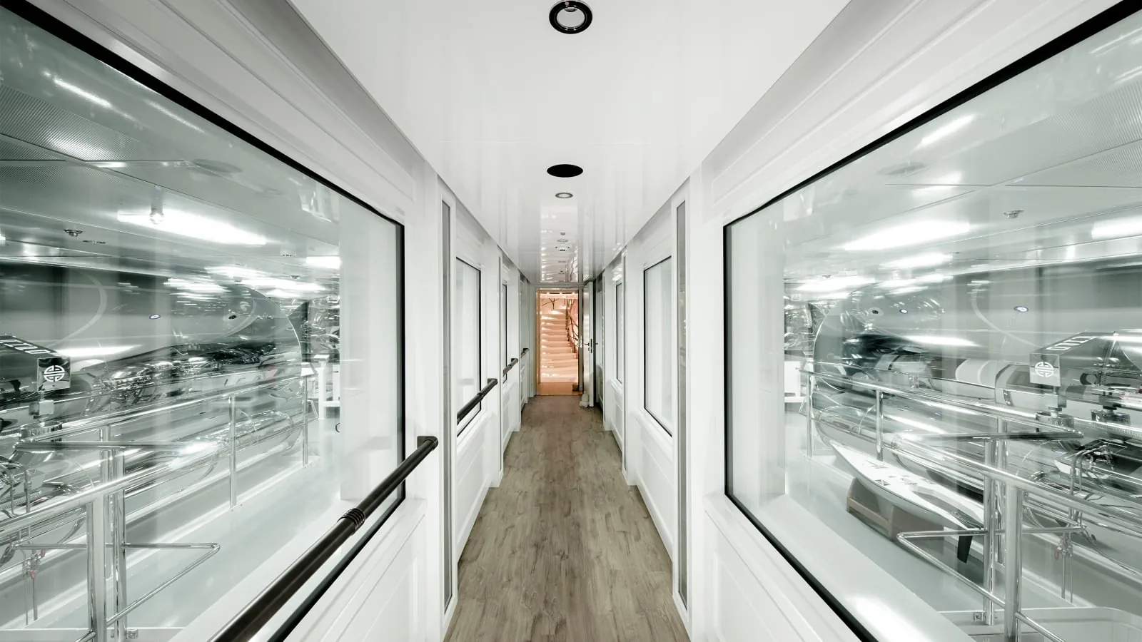 AHPO - photo 26 yacht charter Cannes