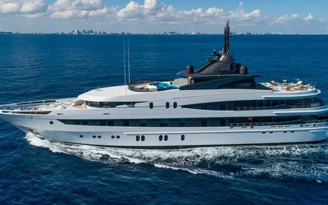 AHS - superyacht for week charter