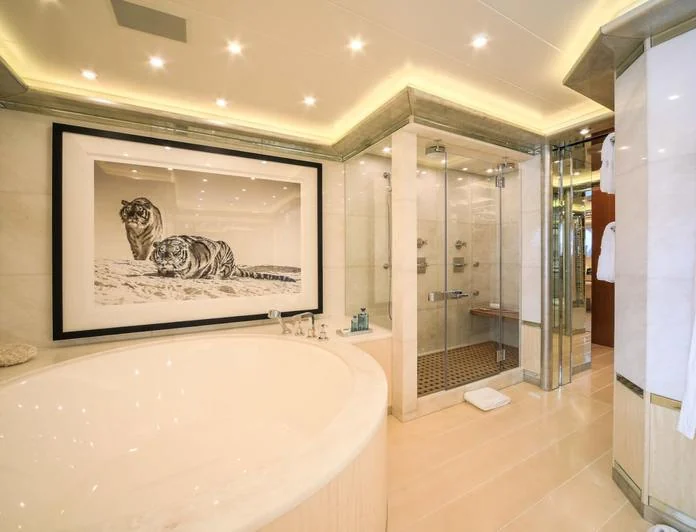 AHS - photo 8, AHS yacht charter