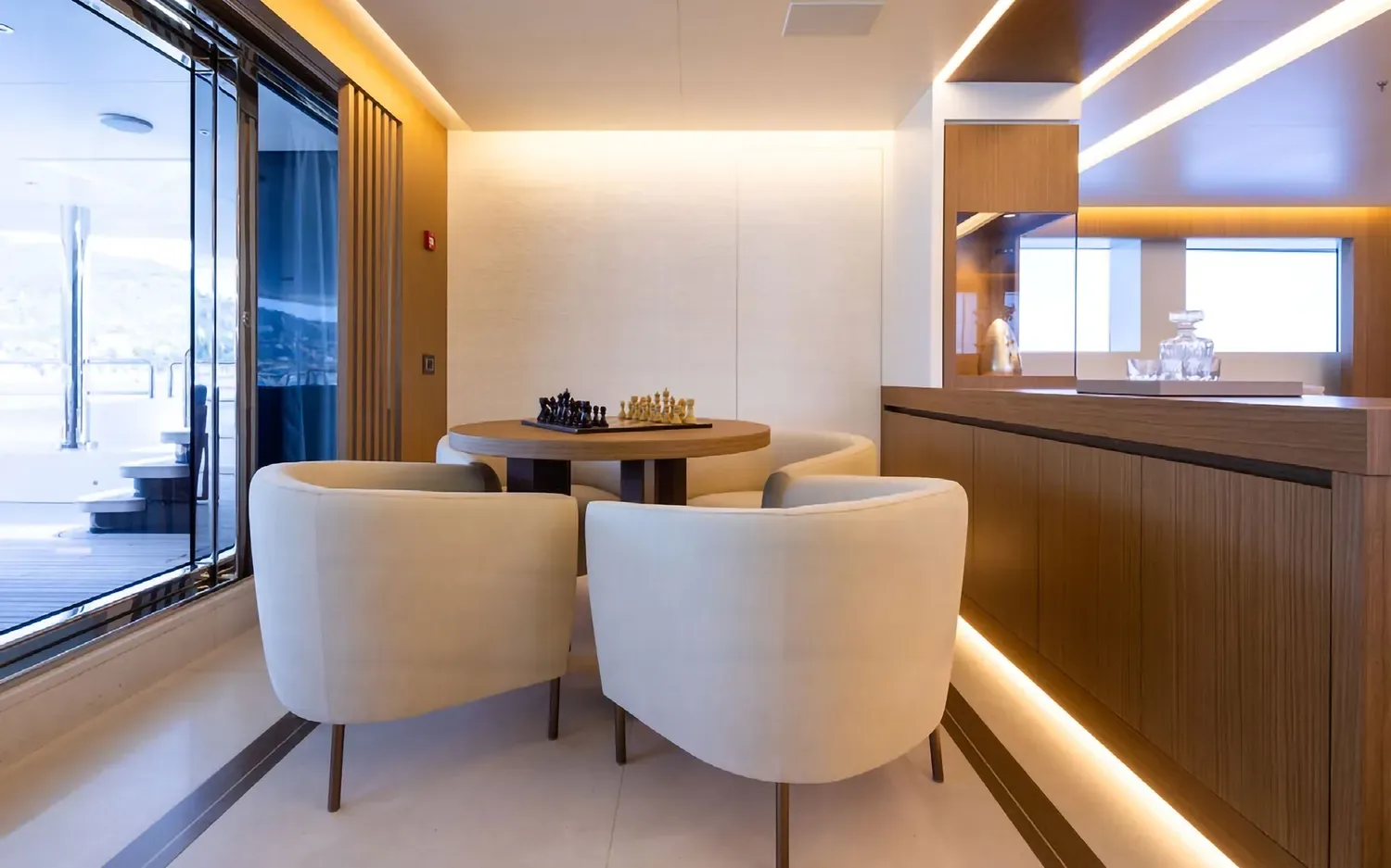 ALFA - photo 22 yacht charter Cannes