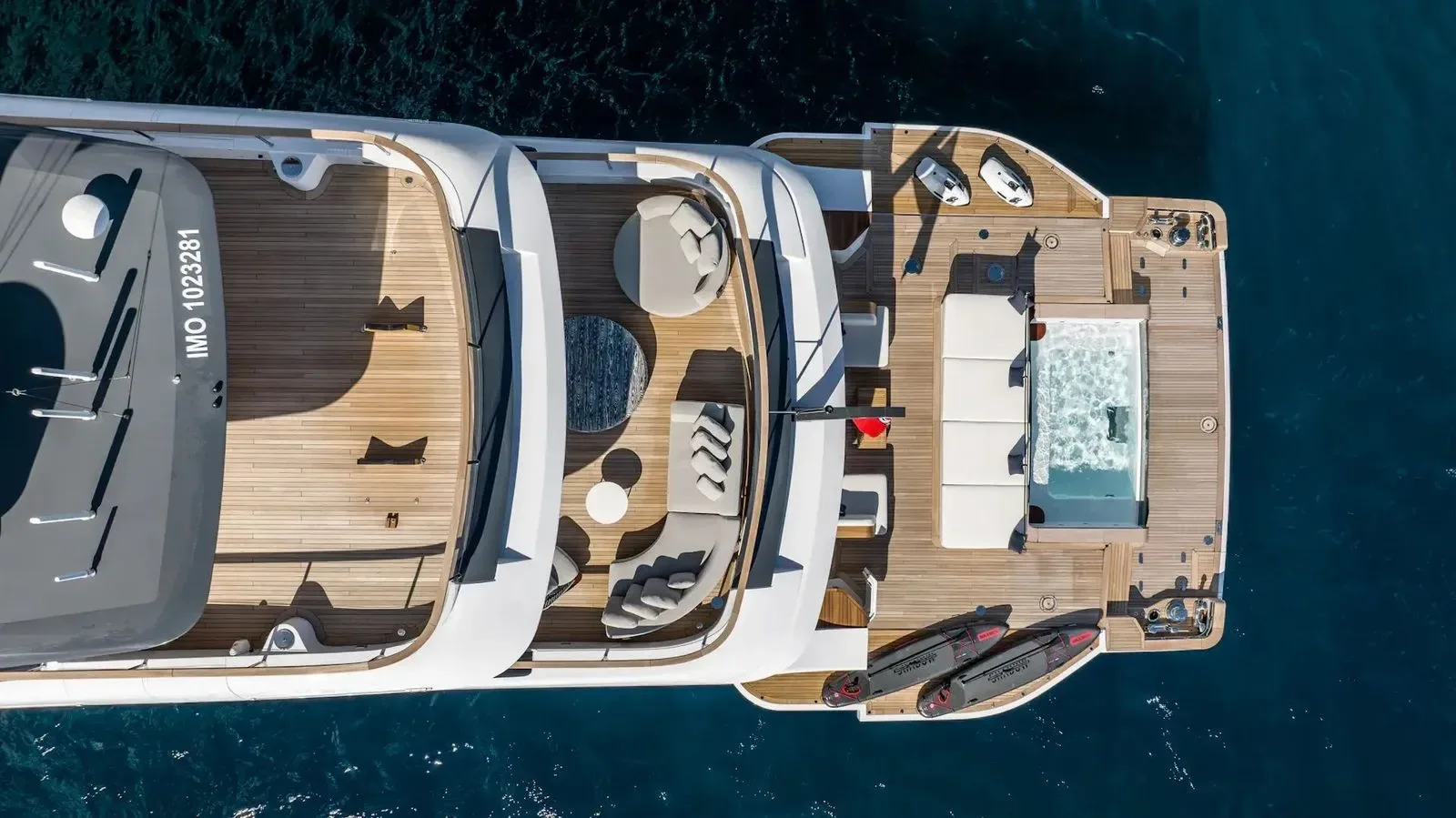 ALPHA WAVES - photo 5 yacht charter Cannes