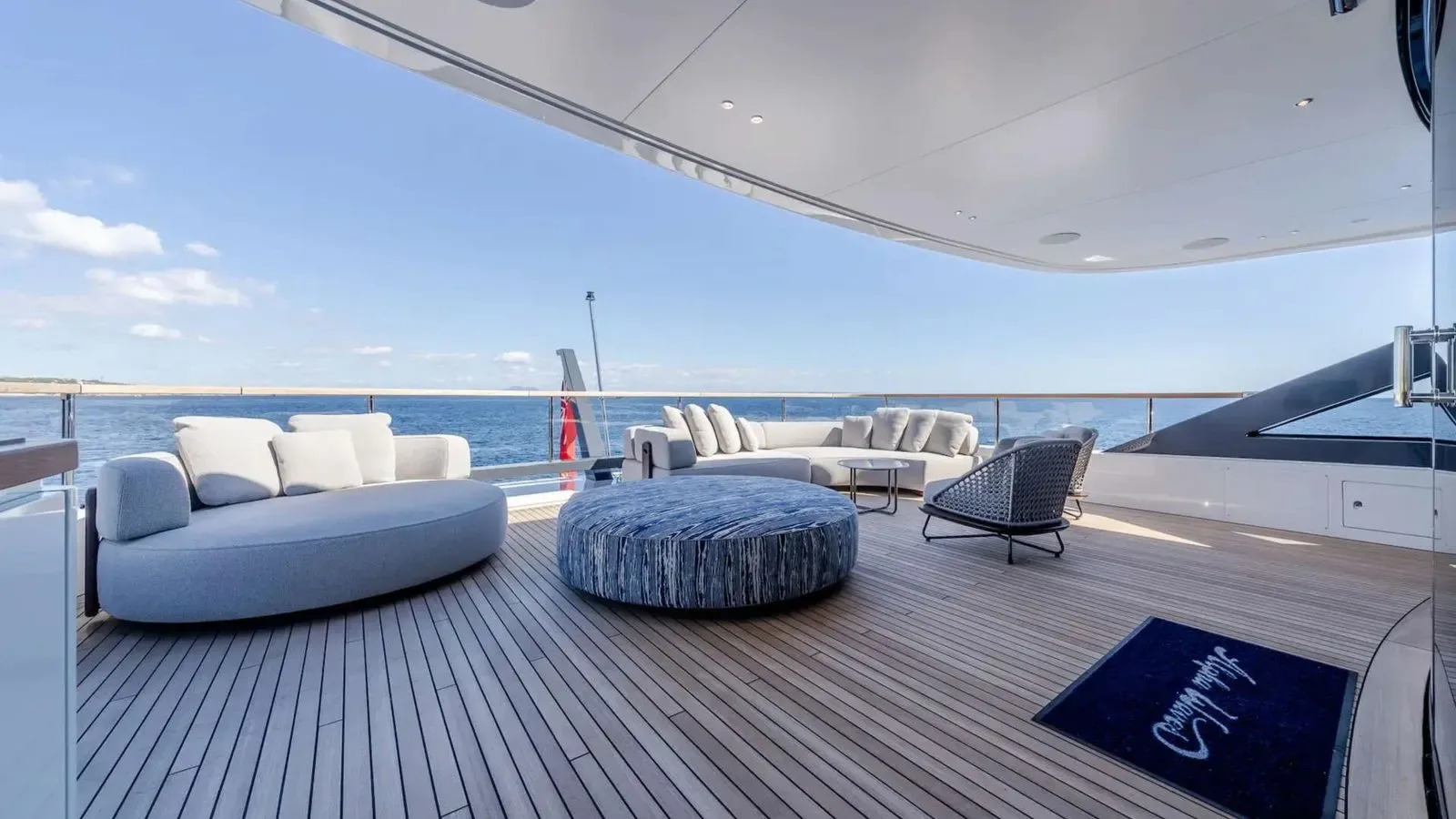 ALPHA WAVES - photo 16 yacht charter Cannes