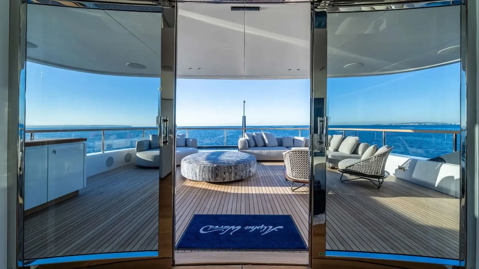 ALPHA WAVES - photo 20 yacht charter Cannes