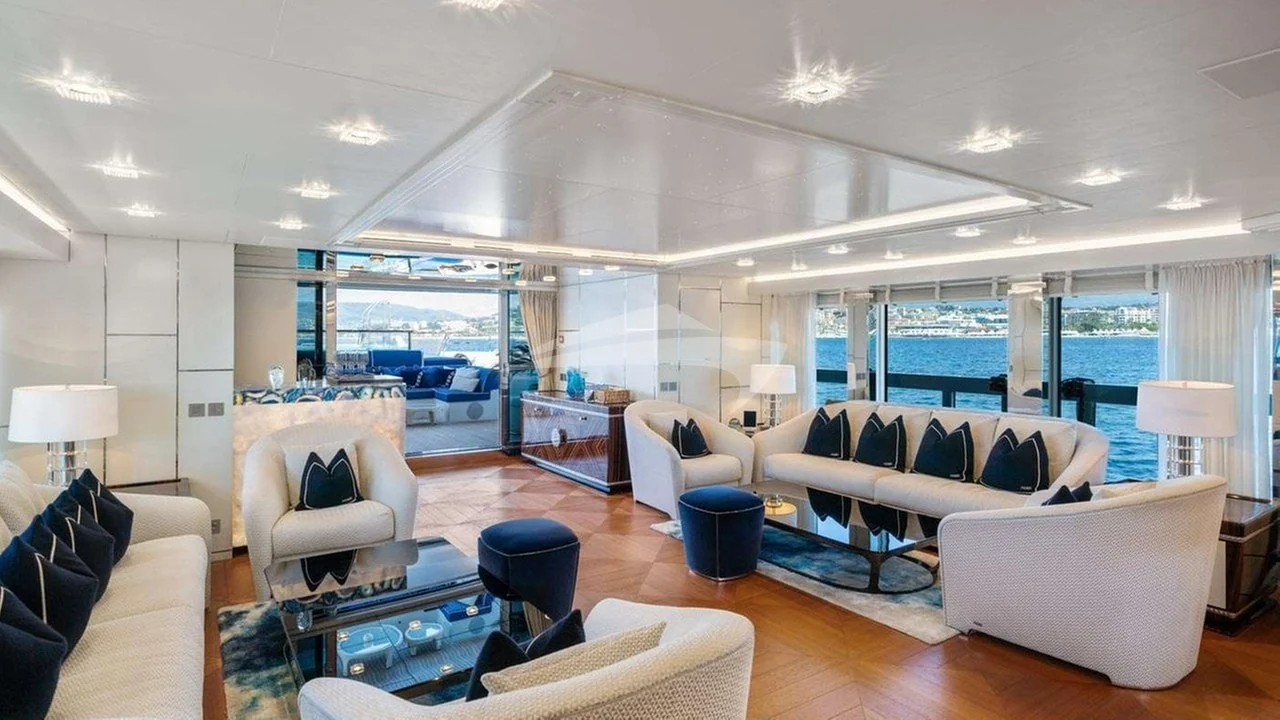Alulim - photo 2 yacht charter Cannes