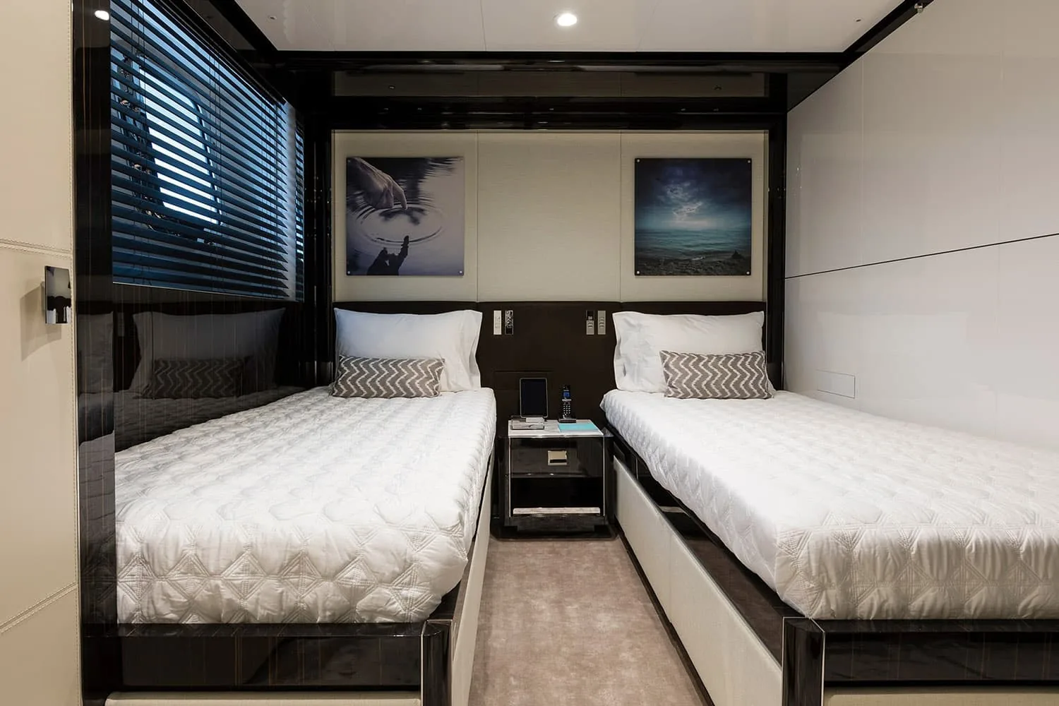 ANDIAMO - photo 18 yacht charter Cannes