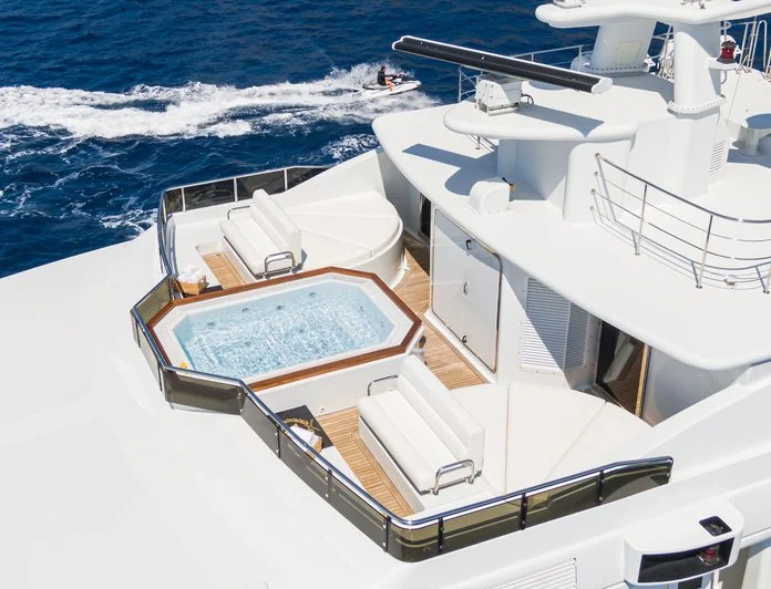 APOGEE - photo 18, APOGEE yacht charter