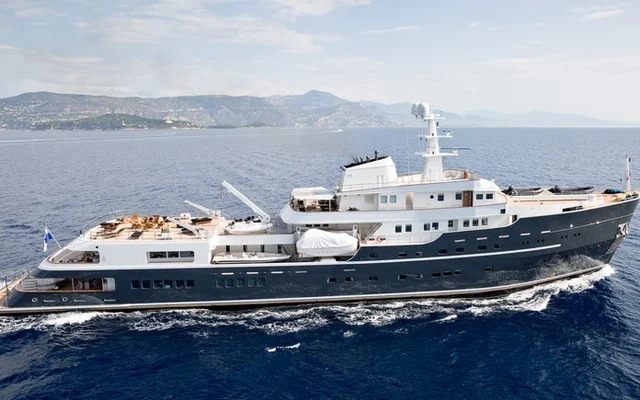 AQUA LARES - classic superyacht for week charter