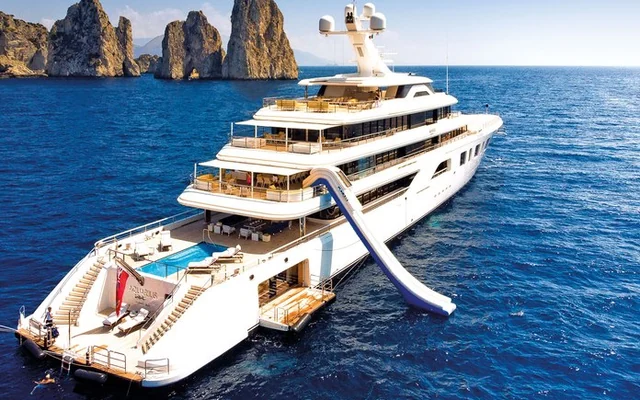 AQUARIUS - superyacht for week charter