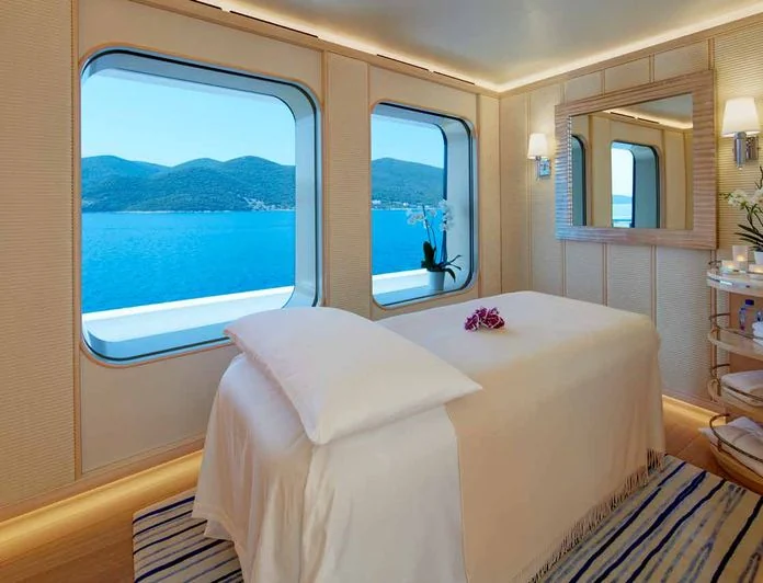 AQUARIUS - photo 9, AQUARIUS yacht charter