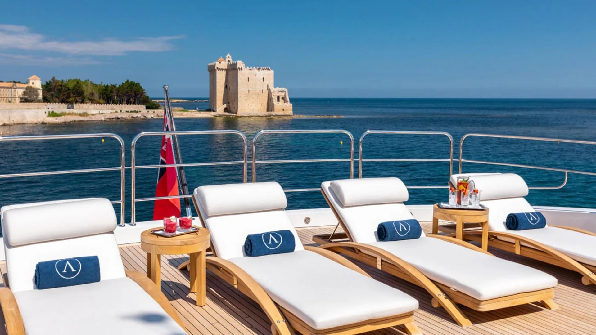 ARADOS - photo 9 yacht charter Cannes