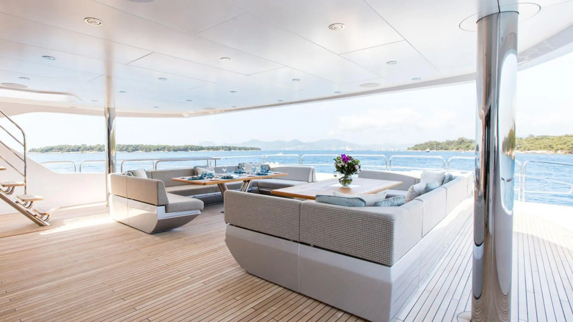 ARADOS - photo 12 yacht charter Cannes
