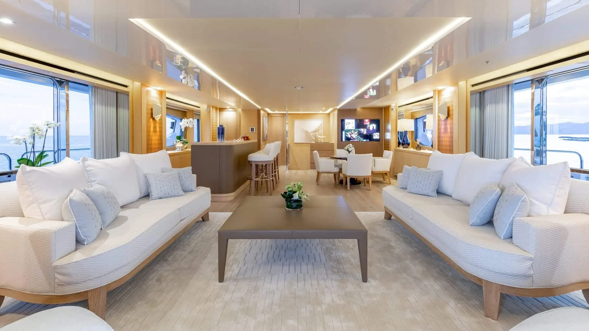 ARADOS - photo 20 yacht charter Cannes