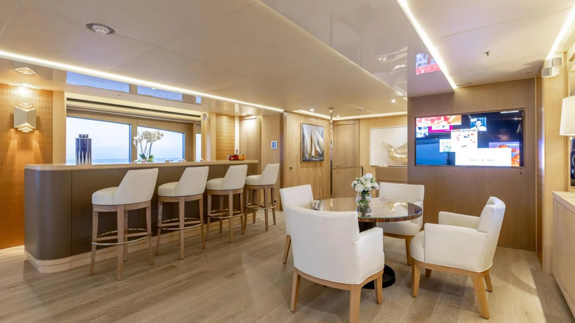 ARADOS - photo 21 yacht charter Cannes