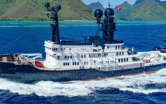 ARCTIC - explorer yacht for week charter