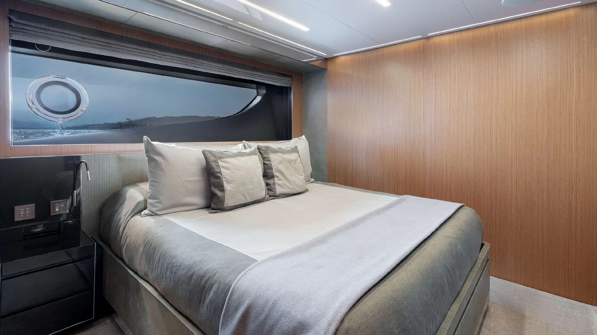 Ariyas - photo 26 yacht charter Cannes