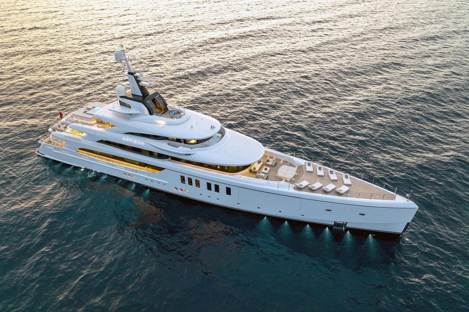 ARTISAN - photo 1 yacht charter Cannes