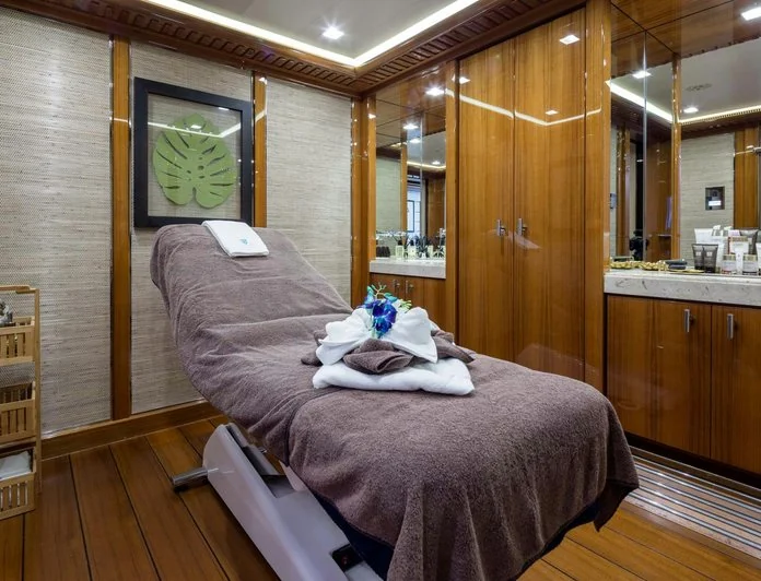 AXIOMA - photo 5, AXIOMA yacht charter