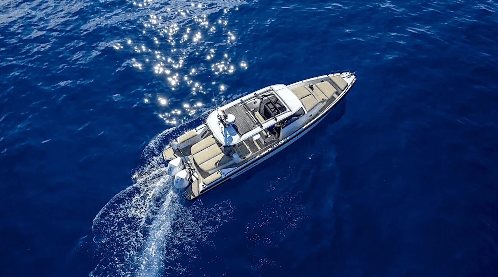 Axopar 37 Sun-Top - photo 6 yacht charter Cannes