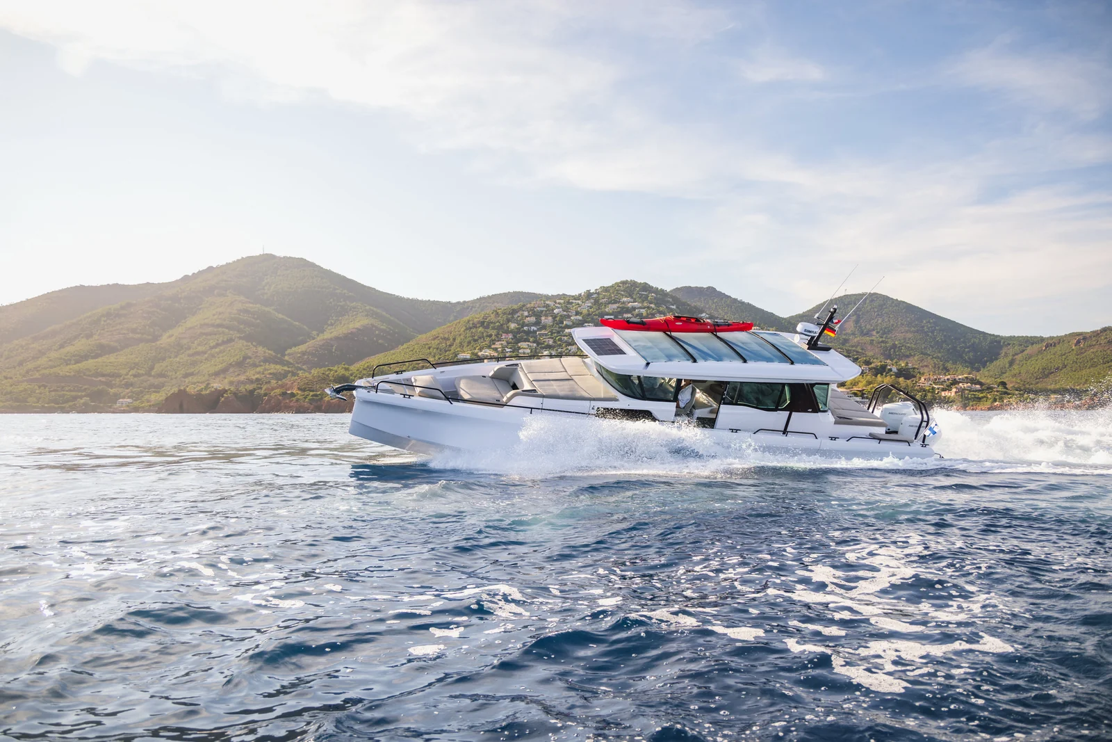 Axopar 45 XC Cross Cabin - photo 1 yacht charter Cannes