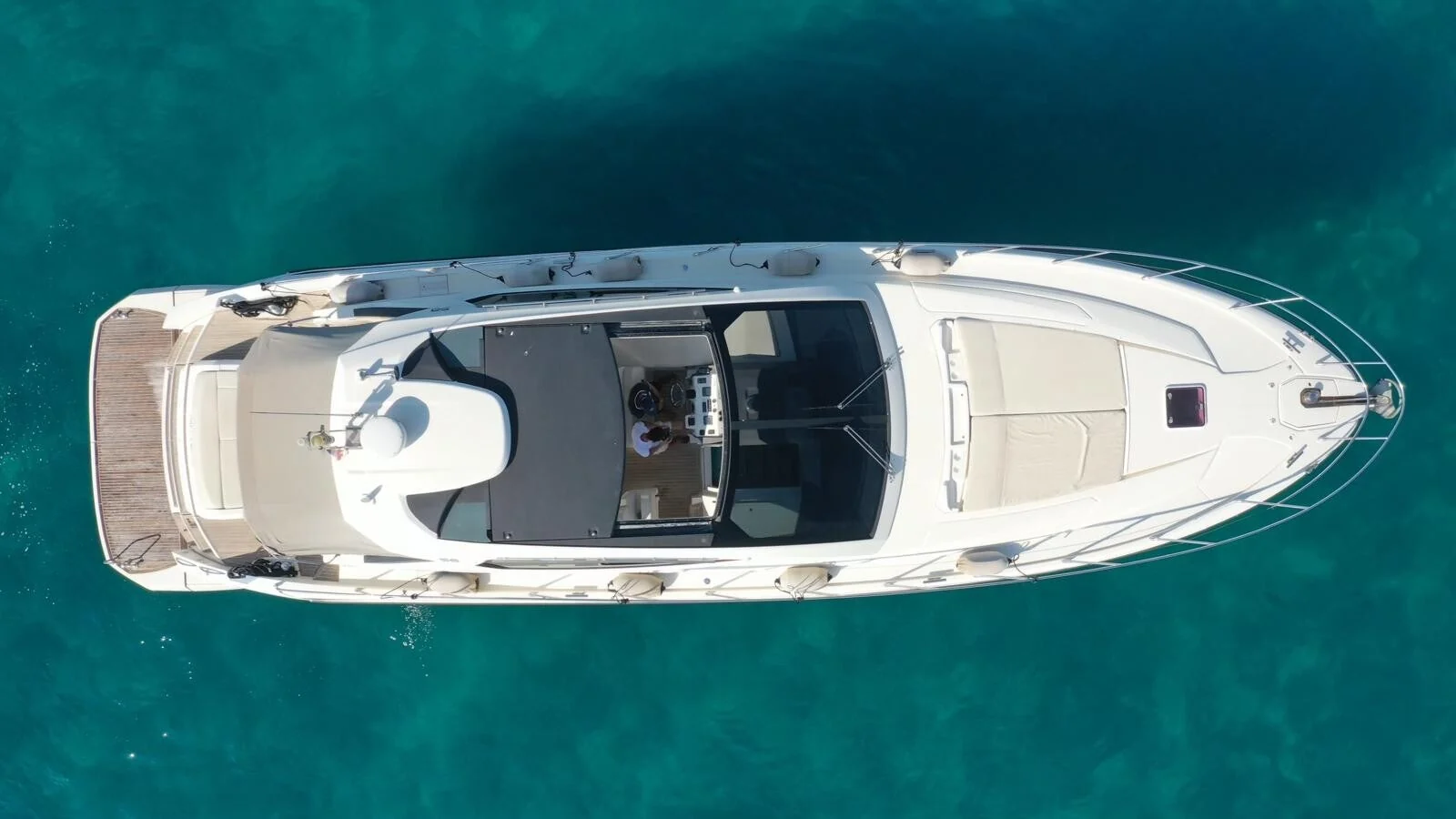 Azimut 58 Flybridge - photo 2 yacht charter Cannes