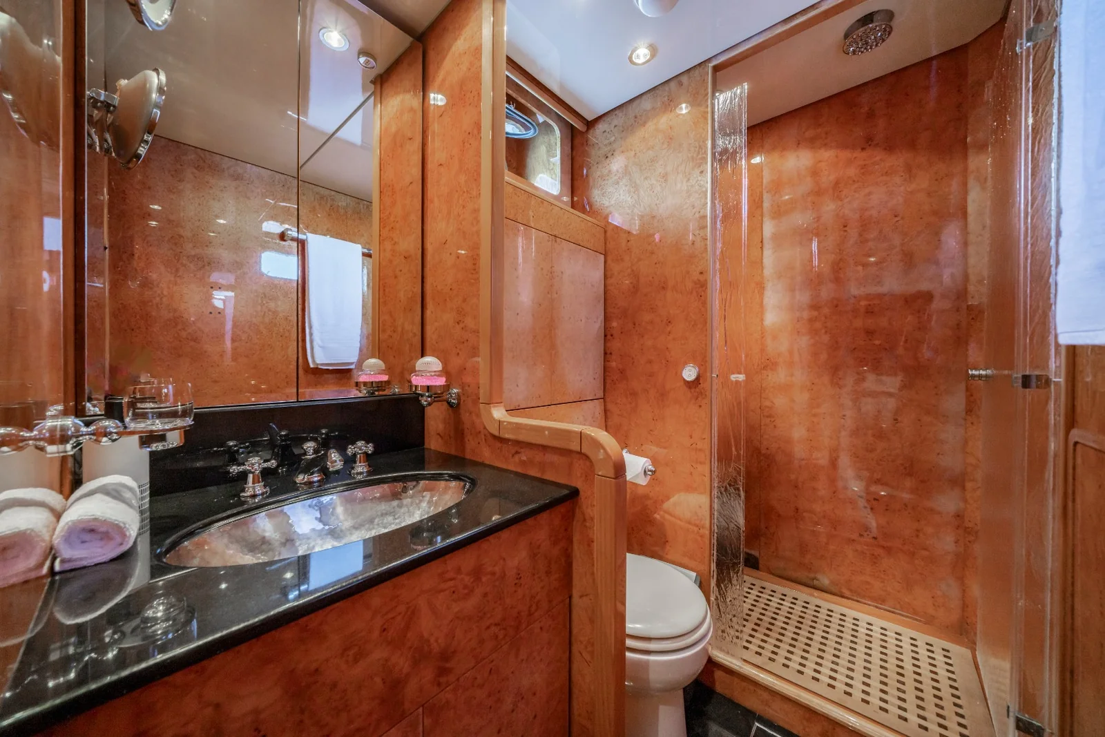 Baoli - photo 23 yacht charter Cannes
