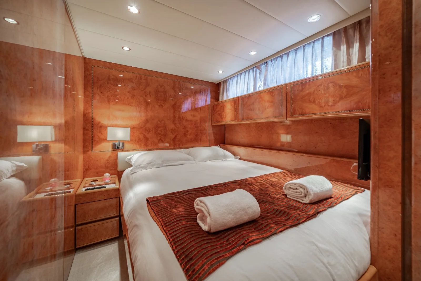 Baoli - photo 24 yacht charter Cannes