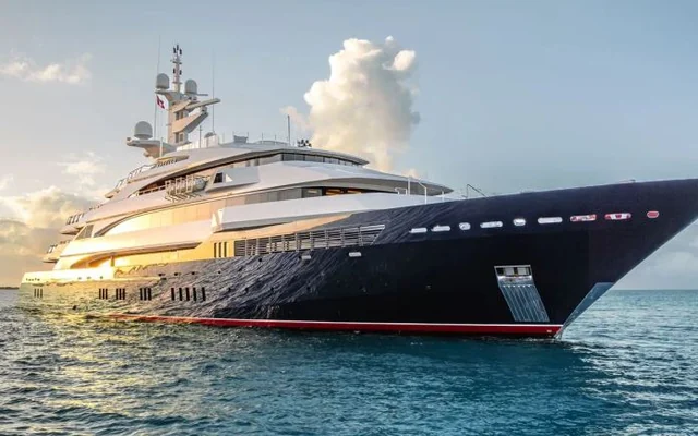 BATELLO - superyacht for week charter