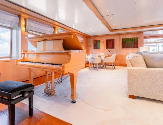 BATELLO - photo 10, BATELLO yacht charter