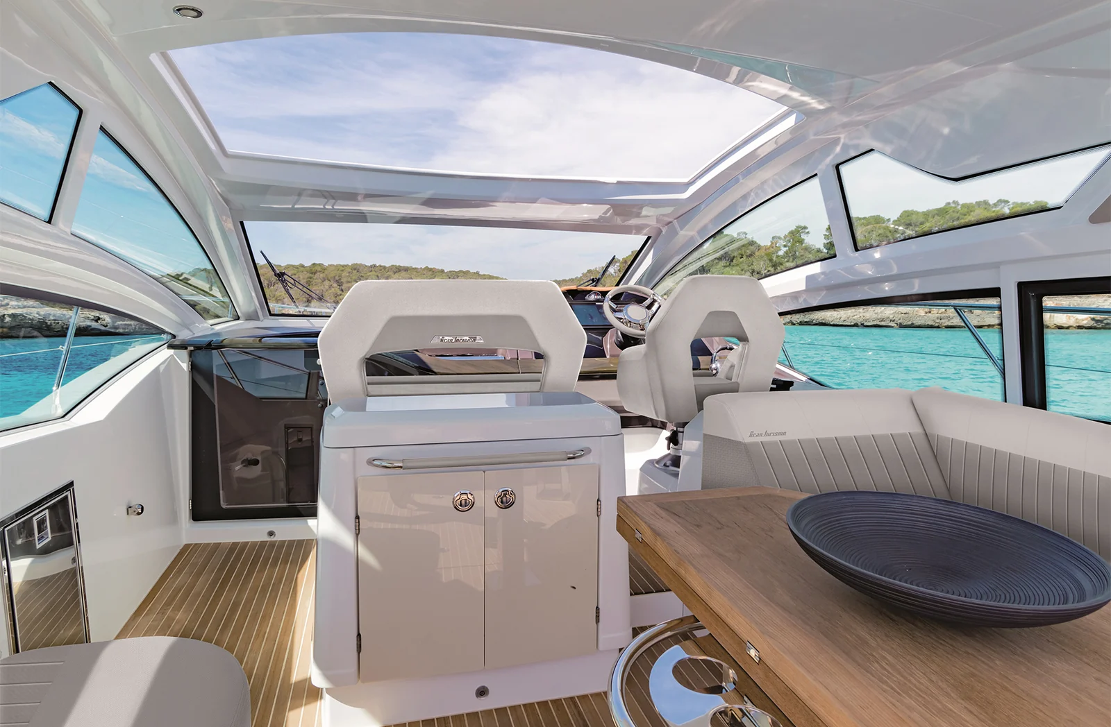 Beneteau Gran Turismo 46 - photo 8 yacht charter Cannes