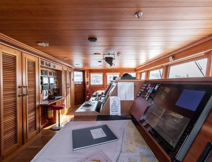 BLEU DE NIMES - photo 13, BLEU DE NIMES yacht charter