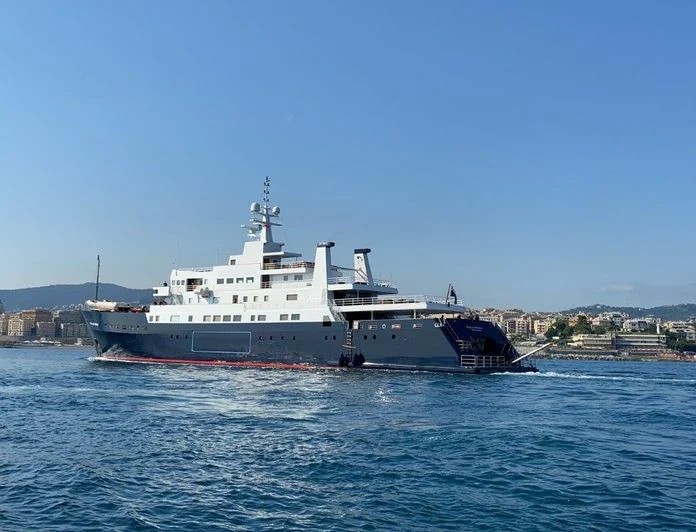 BLEU DE NIMES - photo 19, BLEU DE NIMES yacht charter
