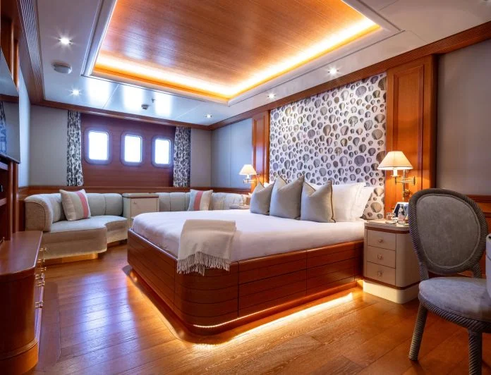 BOADICEA - photo 5, BOADICEA yacht charter