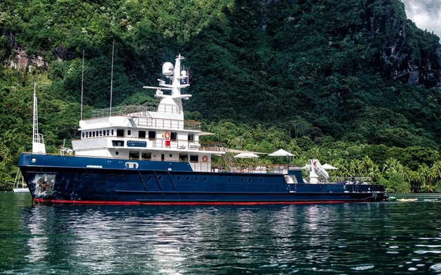 BUCCARA LATITUDE - classic yacht for week charter
