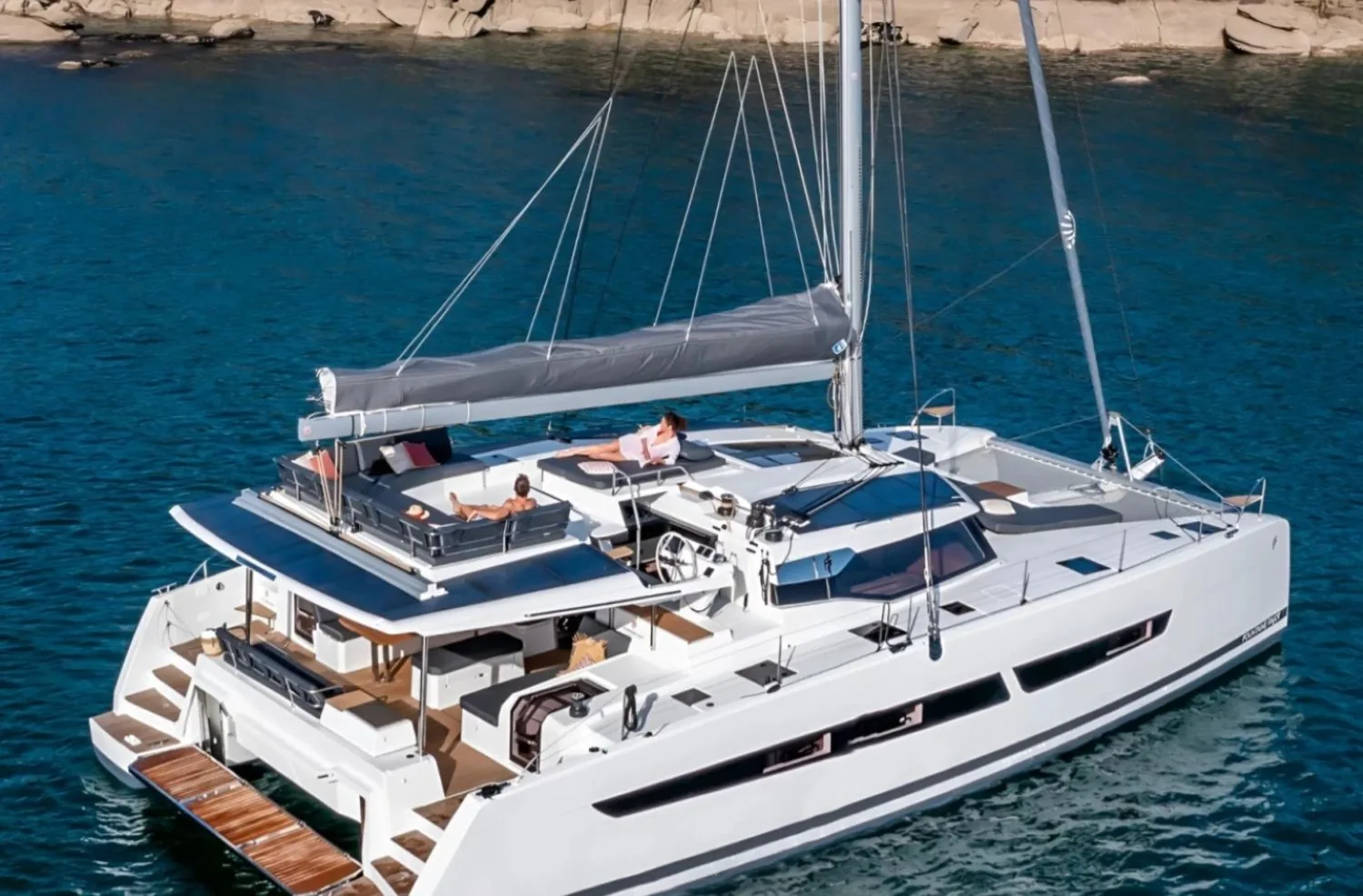 CATAMARAN AURA 51 - photo 2 yacht charter Cannes