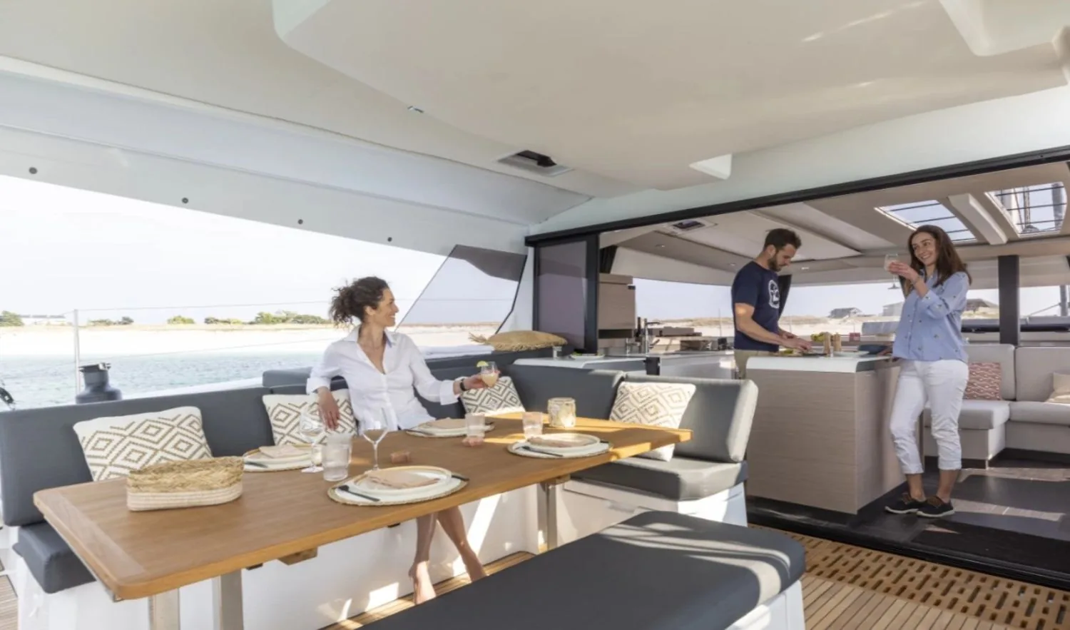 CATAMARAN AURA 51 - photo 7 yacht charter Cannes