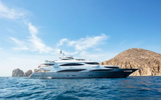 CHAMPAGNE SEAS - superyacht for week charter