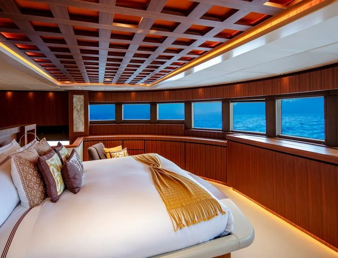 CHAMPAGNE SEAS - photo 5, CHAMPAGNE SEAS yacht charter