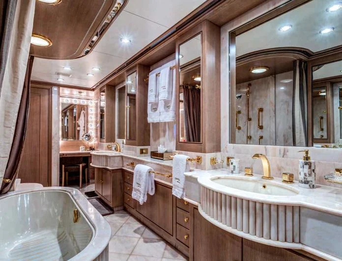 CHANTAL MA VIE - photo 6, CHANTAL MA VIE yacht charter