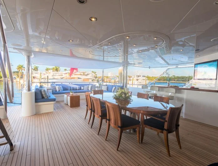 CHASING DAYLIGHT - photo 13, CHASING DAYLIGHT yacht charter