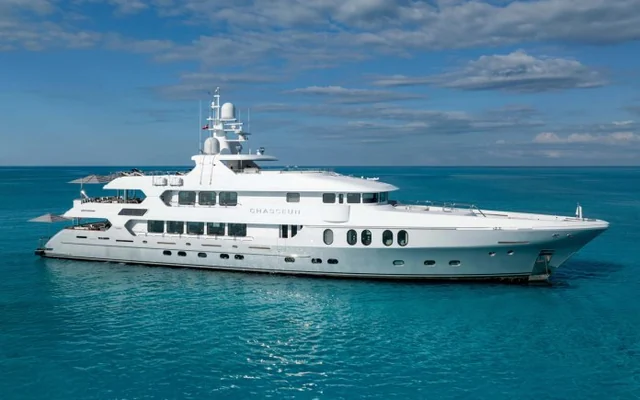 CHASSEUR - superyacht for week charter