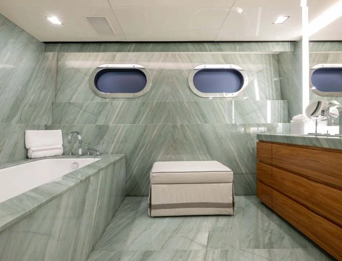 CHASSEUR - photo 9, CHASSEUR yacht charter