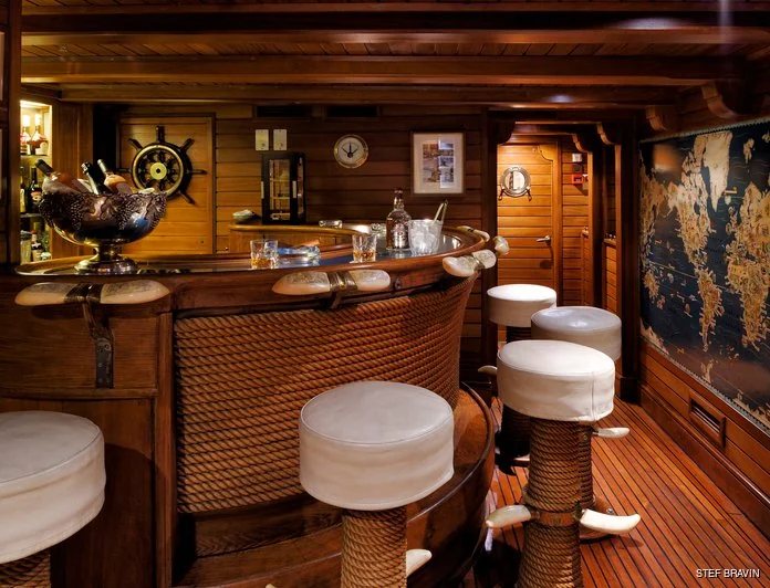 CHRISTINA O - photo 8, CHRISTINA O yacht charter