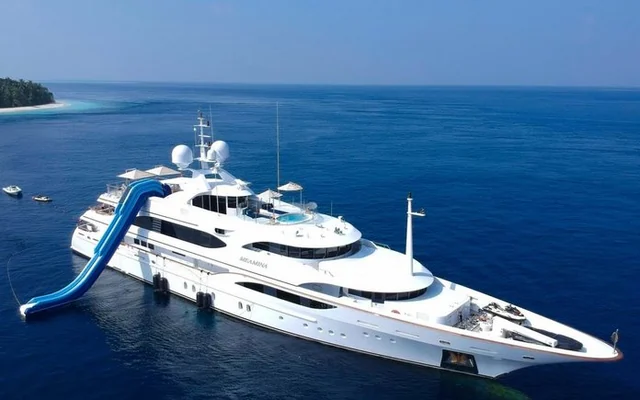 CHRISTINA V - superyacht for week charter
