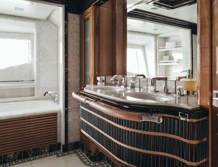 CHRISTINA V - photo 5, CHRISTINA V yacht charter