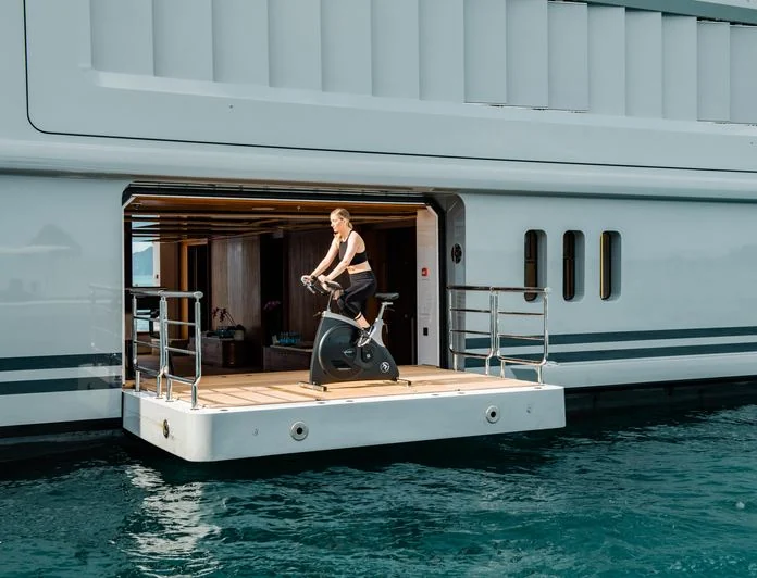CLOUDBREAK - photo 19, CLOUDBREAK yacht charter